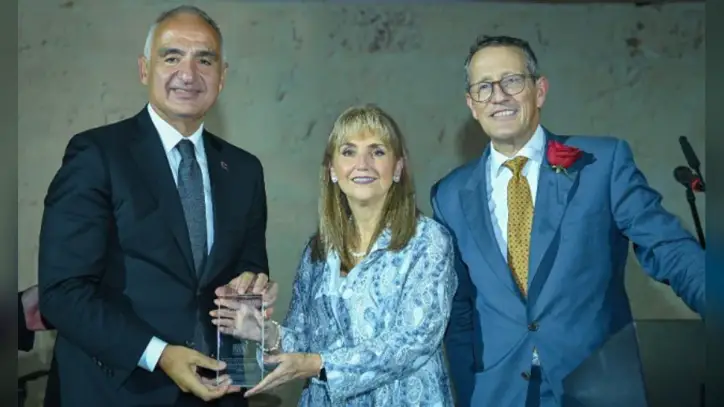 WTTC'den Bakan Ersoy'a ''üstün liderlik'' ödülü!
