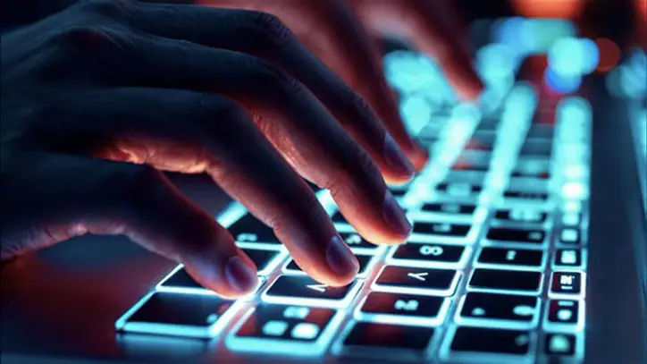 Yapay zeka gibi teknolojilere erişim eşitsizliği okuryazarlık açığını derinleştirebilir