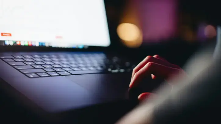 Yapay zeka ve dijital okuryazarlığı bulunmayanlar, dezenformasyona karşı savunmasız