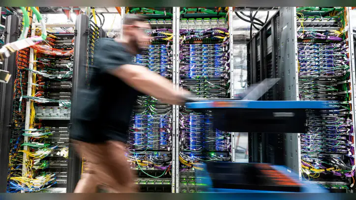 Market selloff, rising rates test AI data centre deal boom