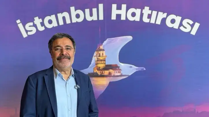 Yazar Ahmet Ümit, çevirmen ve yayıncılarıyla İstanbul'da bir araya geldi