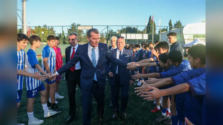 Zeytinburnu Belediyesinden Amatör Spor Kulüplerine Malzeme Desteği - Zeytinburnu Belediyesi